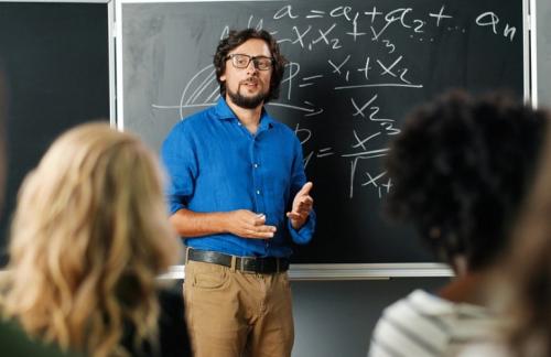 Pedagoglarning uzluksiz kasbiy rivojlanish tizimi joriy etilmoqda