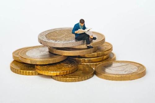 Банклар устав капиталининг энг кам миқдори белгиланди