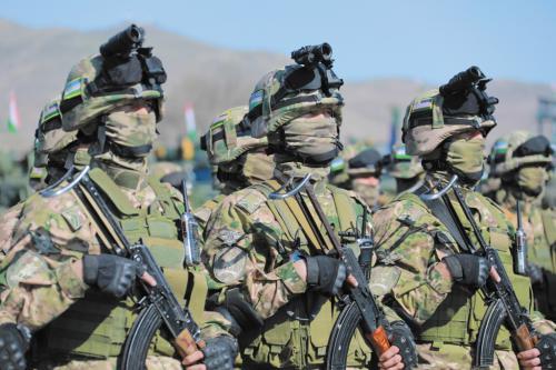 Harbiy хizmatchilar davlat mukofotlariga taqdim etilganlarida attestatsiyadan oʻtkaziladi